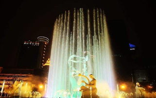 2017杭州最后一場(chǎng)免費(fèi)燈光節(jié)驚艷開幕 還有超全跨年活動(dòng)